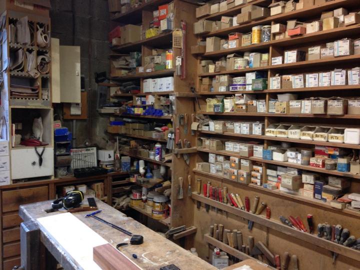 Fabrication artisanale de meubles en bois Thiviers